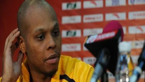 《莱因克尔力挺：西蒙斯无意识触范戴克，红牌实属冤枉》